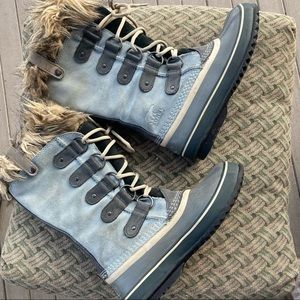 Sorel Joan of Arctic Ice Blue Winter Boots Size 6